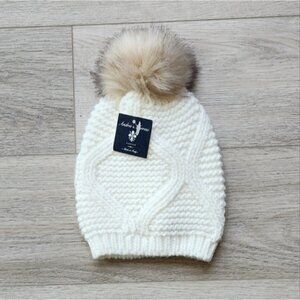 Andrei & Torresi White Beanie Hat with Pom Pom Nwt Winter Casual Dressy Cozy